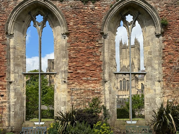 Member's Only: Bishop's Palace and Gardens, Wells.